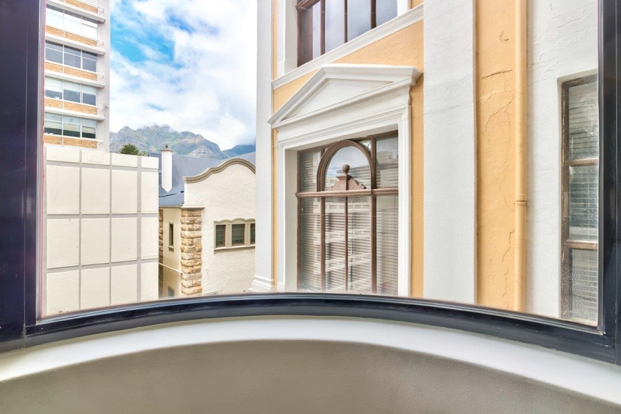 1 Bedroom Property for Sale in Cape Town City Centre Western Cape